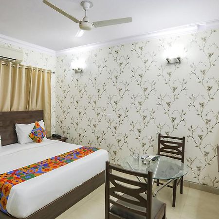Hotel Fabexpress Jpm Harshdeep Nuova Delhi Esterno foto