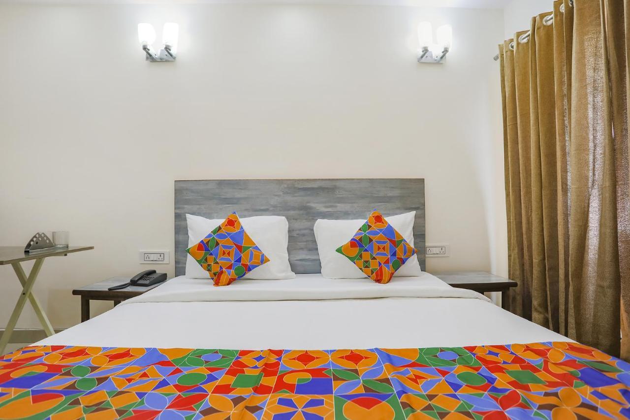Hotel Fabexpress Jpm Harshdeep Nuova Delhi Esterno foto