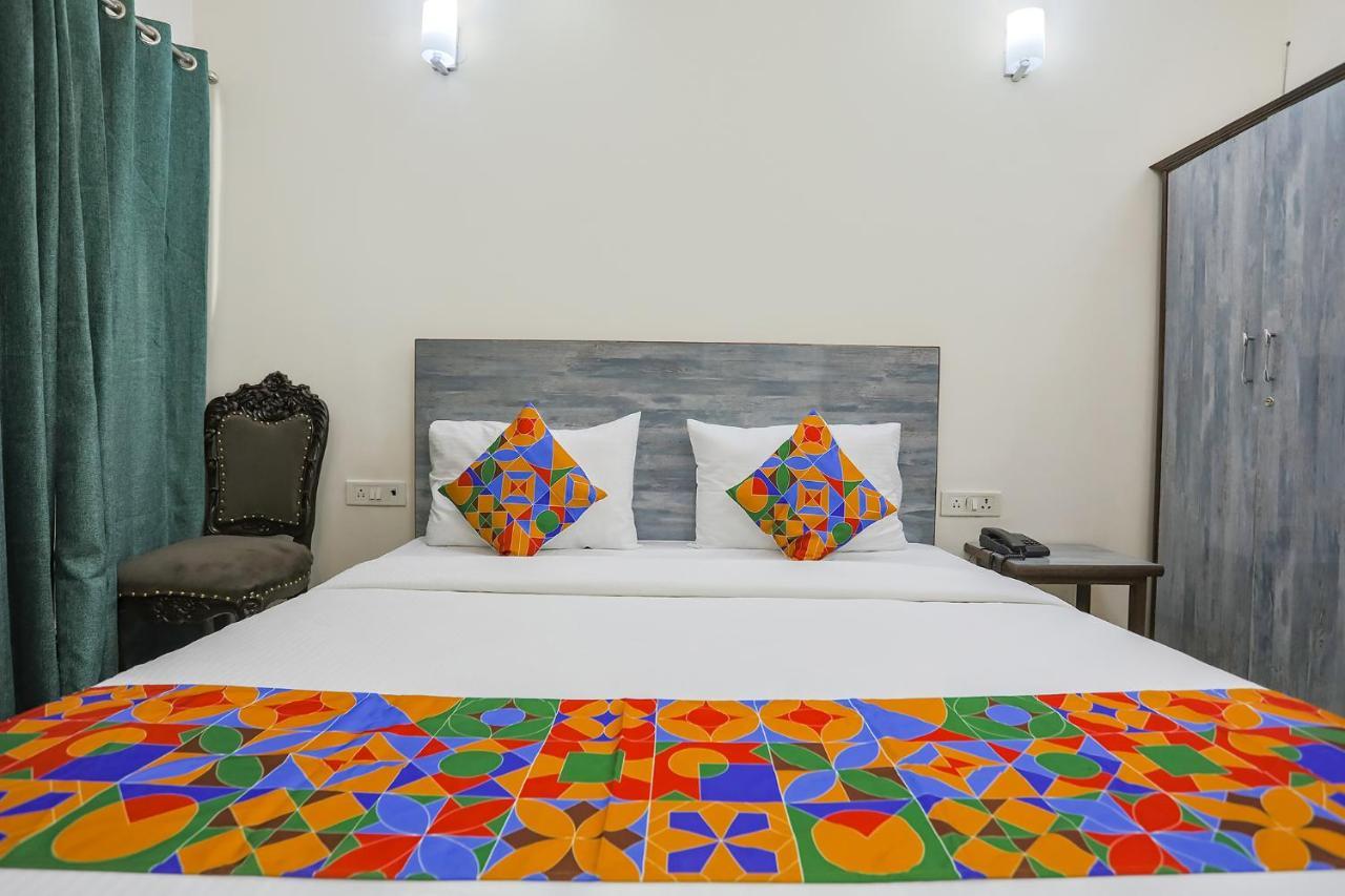 Hotel Fabexpress Jpm Harshdeep Nuova Delhi Esterno foto